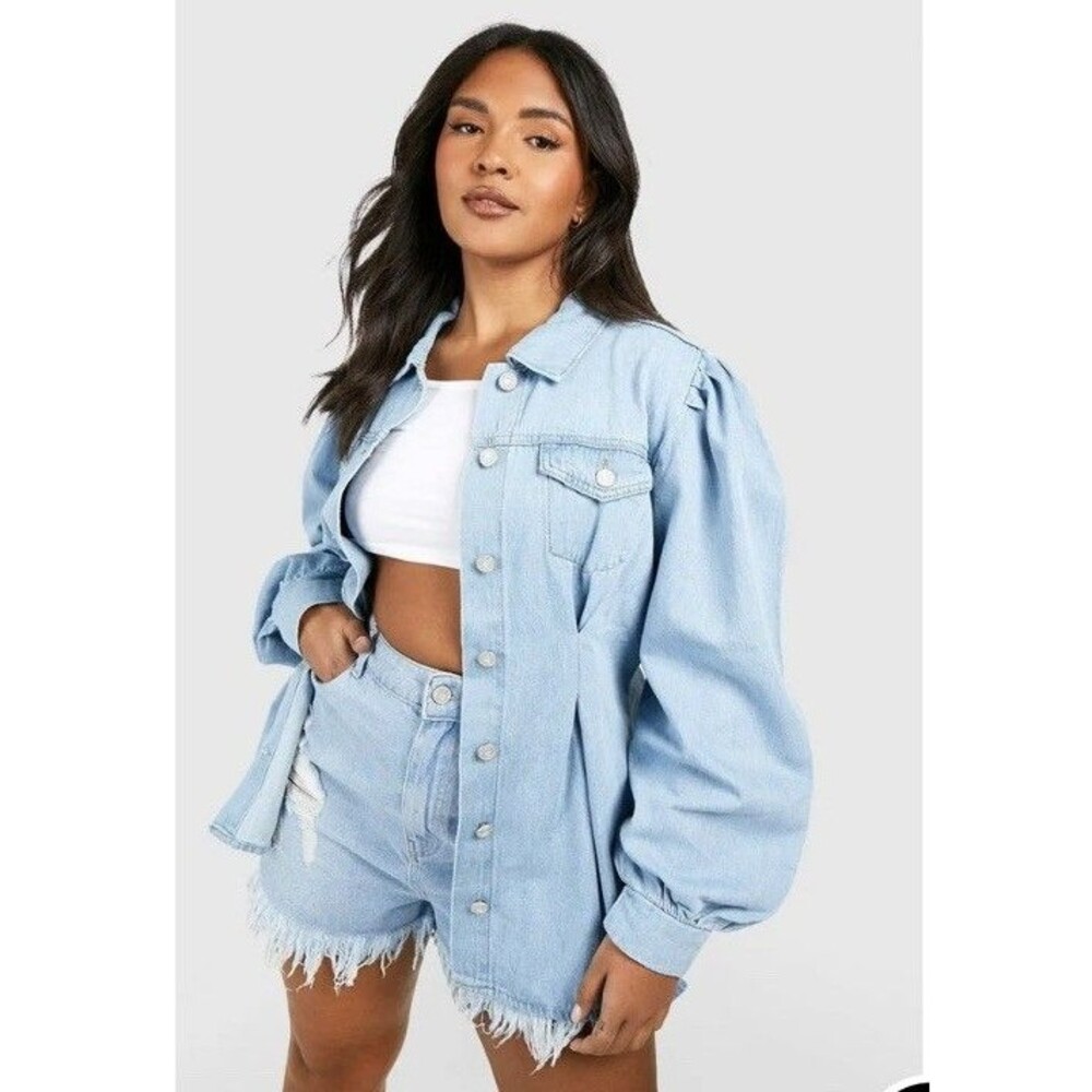 NWT BOOHOO Womens 3x Blue Button-Up Plus Cinched Oversized Denim‎ Collar Shirt